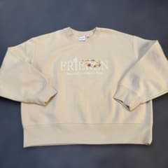 GU funeral Frieren Beige sweatshirt, size 3XL, long sleeves.