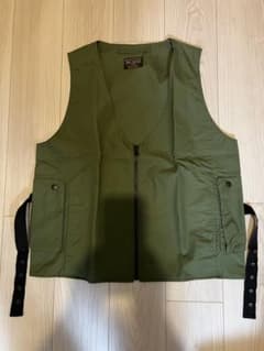 ミスターオリーブ ジッパーベスト【カーキ】 美品 - メルカリ