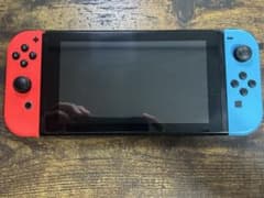Nintendo Switch 本体 ネオンブルー ネオンレッドのサムネイル