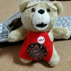 ted イヤホンジャックに缶バッチつけてみましたのサムネイル