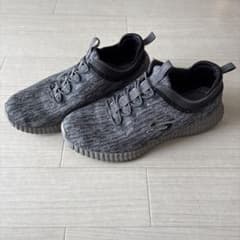 Skechers グレー スニーカーのサムネイル