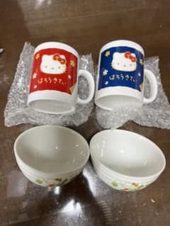 ハローキティ マグカップペアセットとペア茶碗のサムネイル