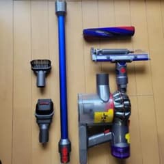 お値下げ可！ダイソン V8 Slim Fluffy SV10のサムネイル