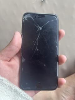 iPhoneSE 第1世代　動作確認済み　ヒビあり iPhoneSE 第1世代 動作確認済み ヒビあり - メルカリ