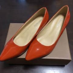 エナメルパンプスのサムネイル