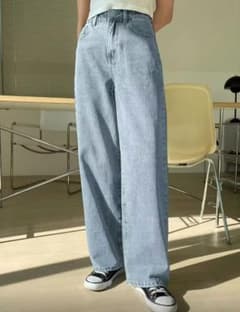 DAZY ハイウエスト ストレートデニム ライトウォッシュのサムネイル