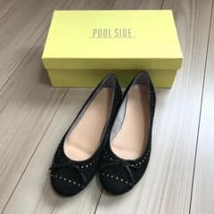 プールサイド　黒バレエシューズのサムネイル