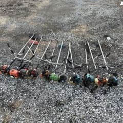 刈払機11台　ジャンク品です。 宇都宮インター近く　引き取り限定でお願いします 刈払機11台 ジャンク品です。 宇都宮インター近く 引き取り限定で