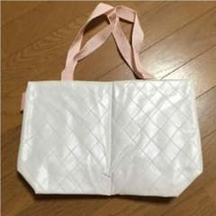 雑誌のふろくバッグのサムネイル