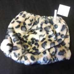 ( ´ ▽ ` )ノ様専用　新品　モコモコヒョウ柄ショートパンツ　70㎝のサムネイル