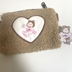 Care Bears ポーチ&ピンバッジ　ILLITユナのサムネイル