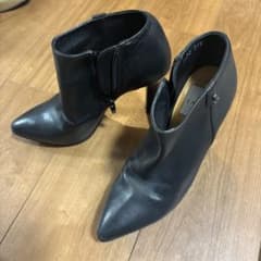 LANVIN en Bleu レディース ショートブーツ ブラック 21.5cmのサムネイル