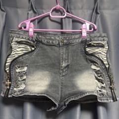 ダメージ ショートパンツのサムネイル