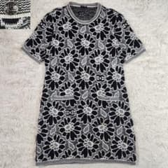 2020年 CHANEL ニットワンピース ココマーク カメリア 銀ボタン M 2020年 CHANEL ニットワンピース ココマーク カメリア 銀ボタン - メルカリ