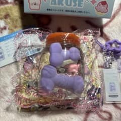 Mochimochiakuse 『不思議な缶』ナマコ スクイーズ もちアクのサムネイル