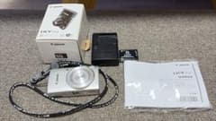 Canon IXY 210 本体 デジタルカメラ コンデジ シルバー - メルカリ