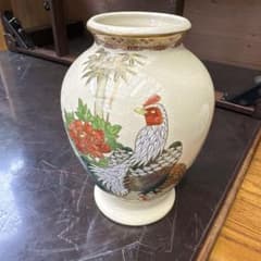 花瓶 陶磁器 鶏 牡丹 貫入 インテリア オブジェのサムネイル
