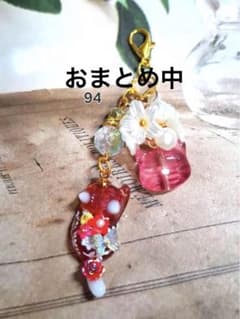 ハンドメイド　チャーム　★94 94 レジン猫チャーム - メルカリ
