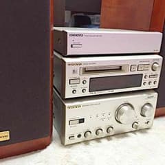 ONKYO オーディオ一、アンプとスピーカー。のサムネイル