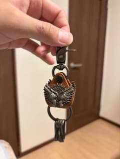レザー キーホルダー ガンモチーフのサムネイル