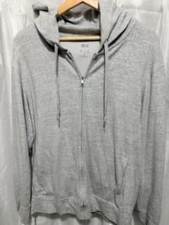 UNIQLO グレー フルジップパーカー XLのサムネイル