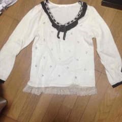 アクシーズ♡トップスのサムネイル
