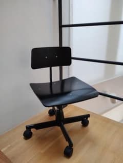 Fritz Hansen KEVI ケヴィチェア 木目調 キャスター付 中古品 Fritz Hansen KEVI ケヴィチェアオマージュ 木目調 キャスター付