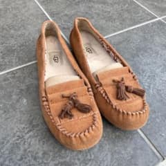 UGG ボアモカシンのサムネイル