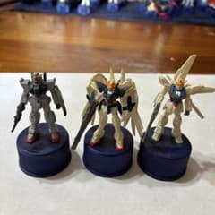 ガンダム ペットボトルキャップ フィギュア 3体セットのサムネイル