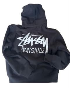 Stüssy HONOLULU ブラック パーカー - メルカリ