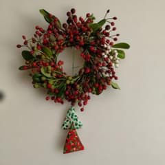 フレッシュ ノイバラの実とシャリンバイ、ナンキンハゼのクリスマス