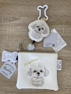 【最終値下げ！】Floweringマルチーズ　カラビナ＆フラットポーチのサムネイル