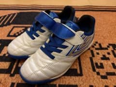 トレーニングシューズ umbro 19cmのサムネイル