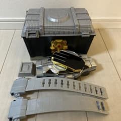 仮面ライダーウィザード　アルミケース　非売品 仮面ライダーウィザードドライバー&リング｜ ハードオフ三河安城