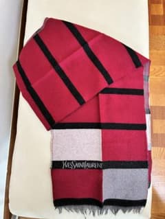 SAINT LAURENT 赤と黒ストライプ マフラー Lサイズ Yves Saint Laurent マフラー 赤 黒 ストライプ - メルカリ