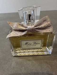 Miss Dior Eau de Parfumのサムネイル