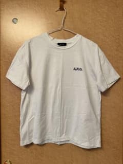 a.p.c ワンポイントロゴ　tシャツのサムネイル