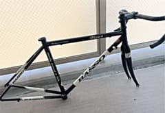 «売り切り価格»BASSO フレーム　カーボンフォーク　450mmのサムネイル
