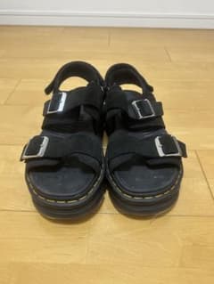 Dr. Martens 厚底サンダル ブラックのサムネイル