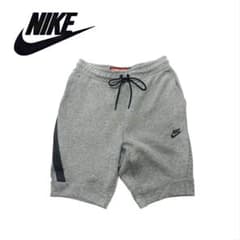 美品！希少デザイン！NIKE テックフリース ショーツ ハーフパンツ S グレーのサムネイル