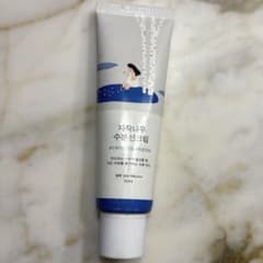 자작나무 수분 선크림 SPF50+ 50ml日焼け止めのサムネイル