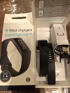 fitbit charge4 【美品！ほぼ未使用】のサムネイル
