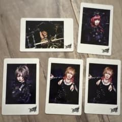 値下げ中　Royz チェキ　昴　杙凪　智也 Royz 杙凪 智也 チェキ トレカ サイン入り - メルカリ