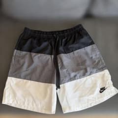 ⭐︎美品⭐︎Nike トリコロール ショートパンツ XL　水陸両用パンツのサムネイル