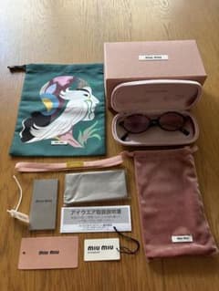 miumiu リガード サングラス ピンク 公式オンライン巾着付き（美品
