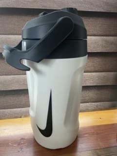 1893ml☆新品未使用NIKE JUST DO IT ウォーターボトルのサムネイル