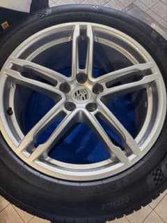 公道未使用Porsche 純正 19インチ タイヤホイールセット③/4のサムネイル