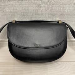 APC  Genève ショルダーバッグ　アーペーセー　ジュネーヴのサムネイル