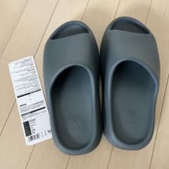 ADIDAS YEEZY SLIDE 26.5のサムネイル