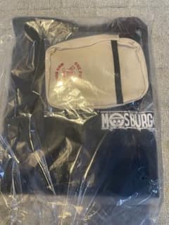 ワンピース　モスバーガーTシャツポーチ2点セットのサムネイル